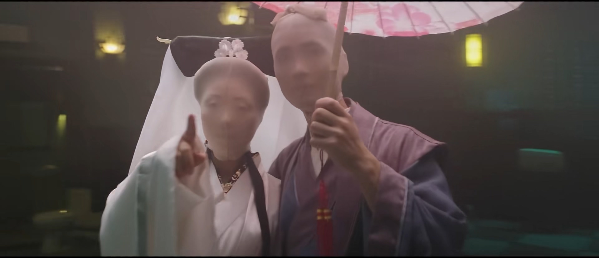 亿万懦夫剧照的剧照