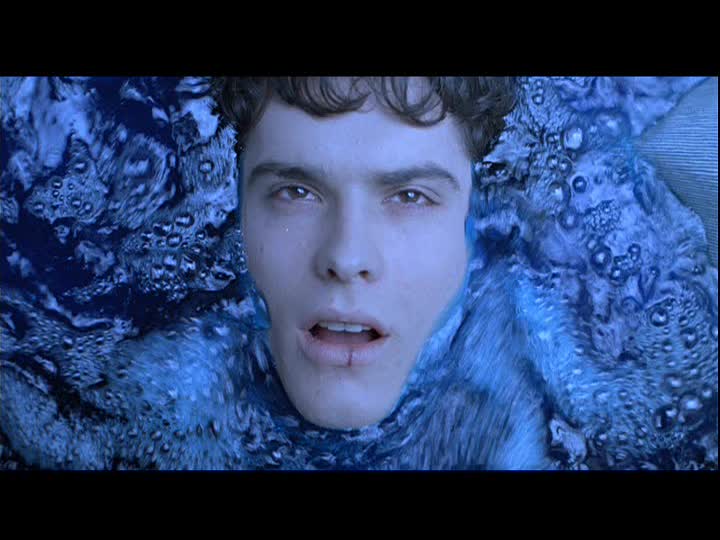 脑残剧照的剧照