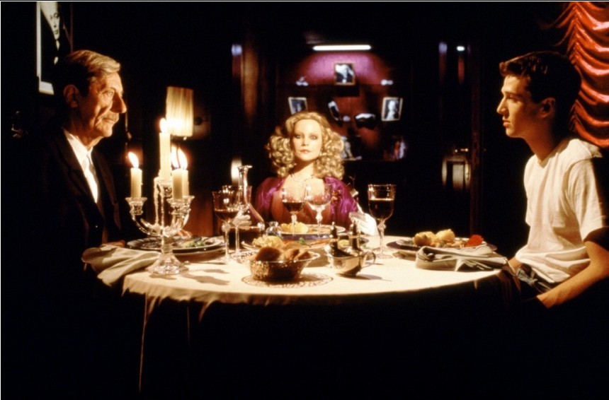 食人魔鬼鱼剧照的剧照