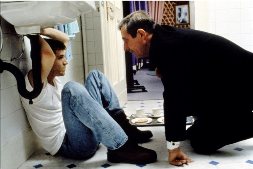 食人魔鬼鱼剧照的剧照