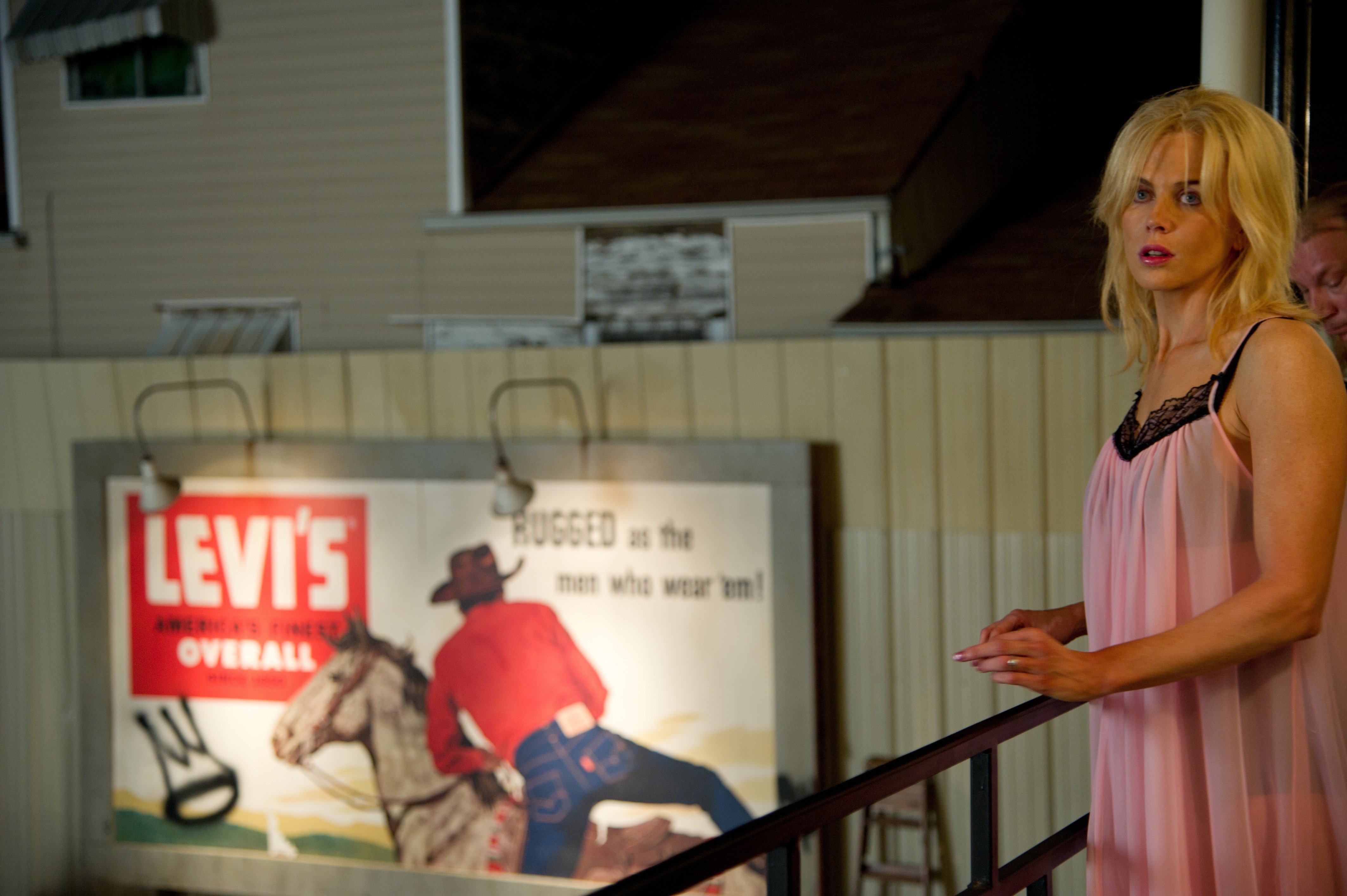 送报男孩剧照的剧照