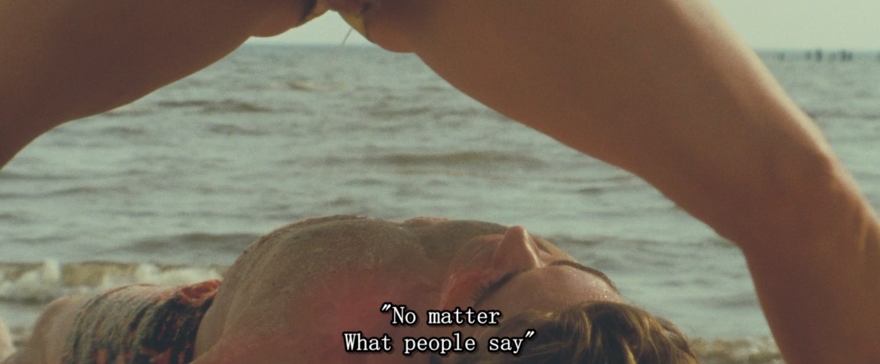 送报男孩剧照的剧照