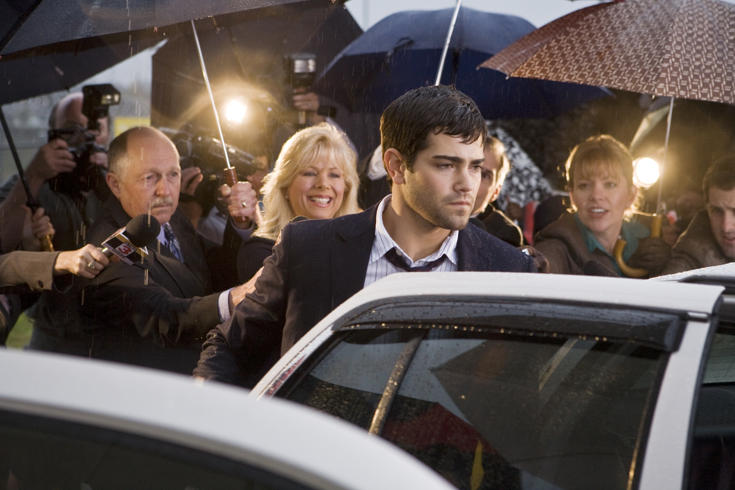 高度怀疑剧照的剧照