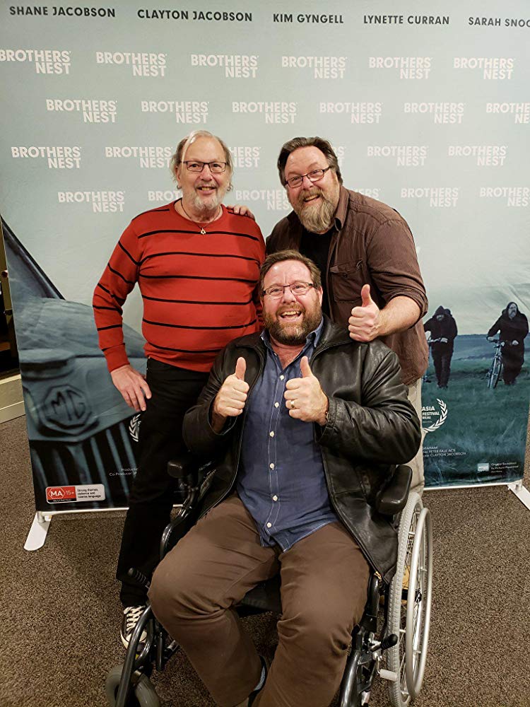 兄弟的雀巢剧照的剧照