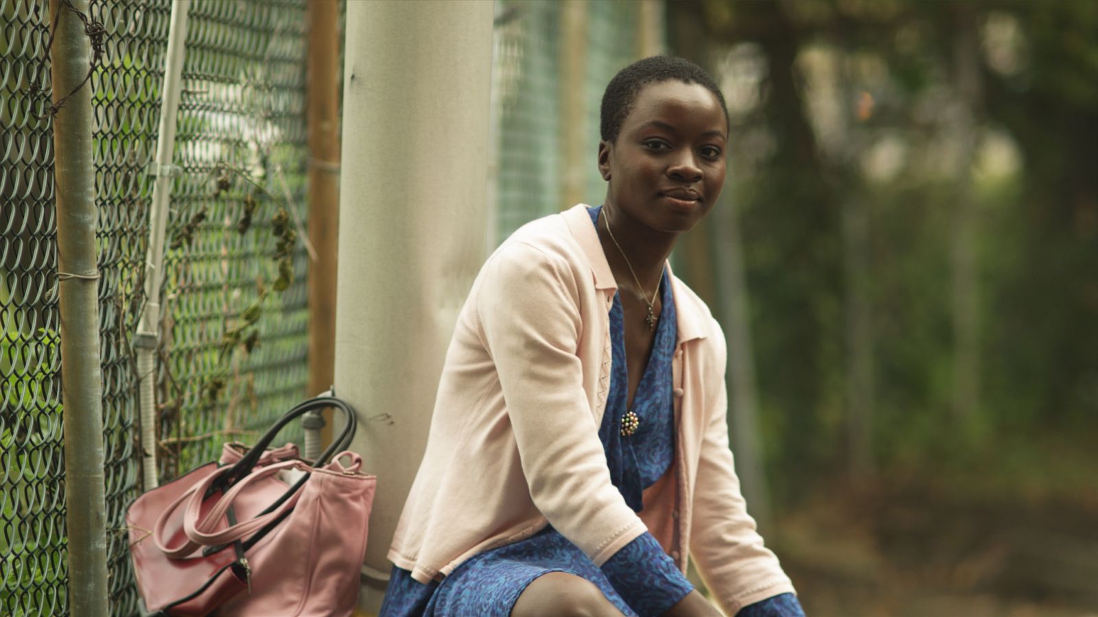 郊区三居民剧照的剧照