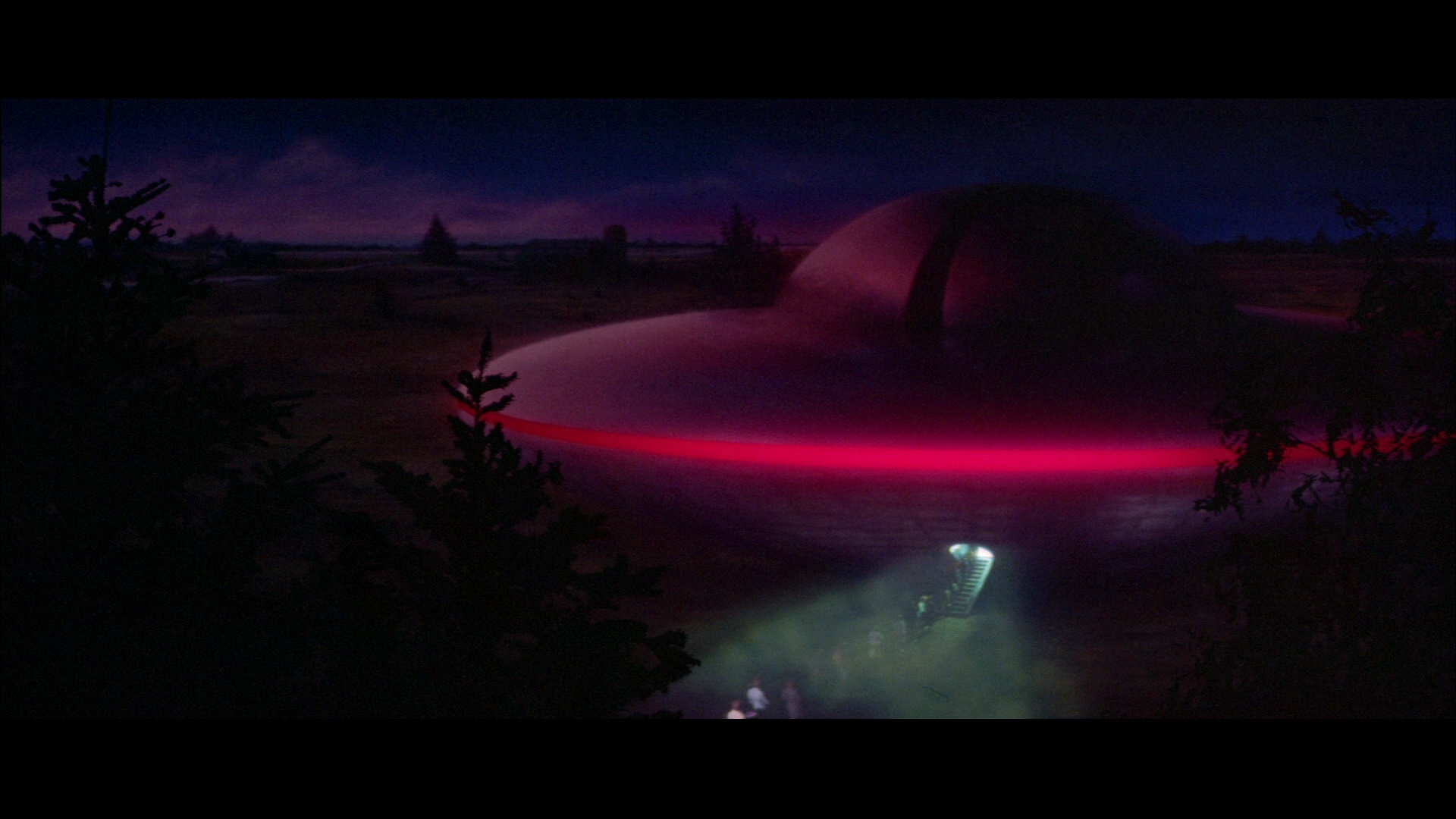 要地球倒转剧照的剧照