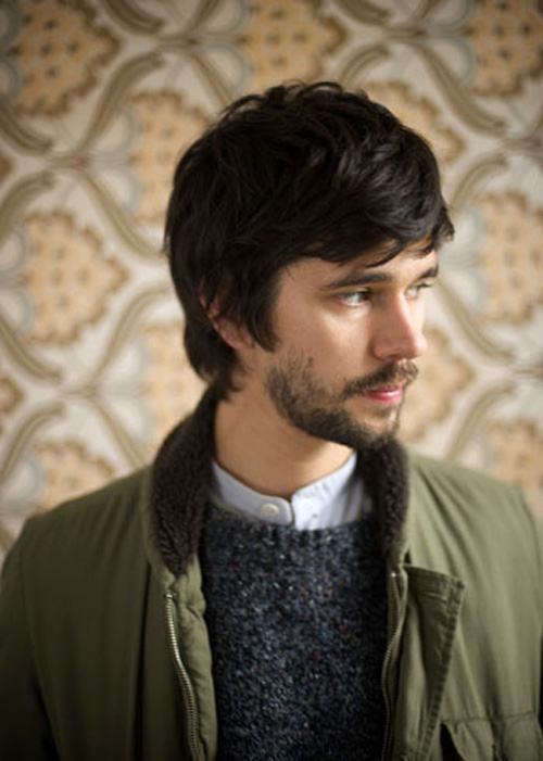 轻轻摇晃剧照的剧照