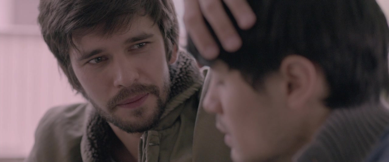 轻轻摇晃剧照的剧照