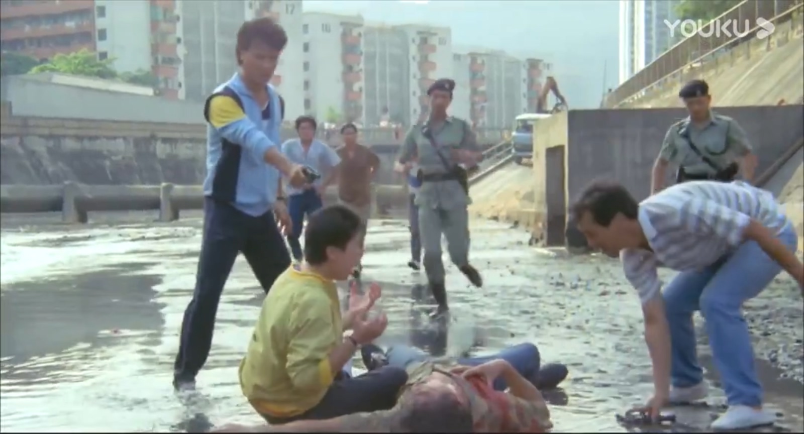 流氓公仆剧照的剧照