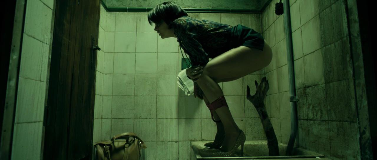 苏镇巫女剧照的剧照