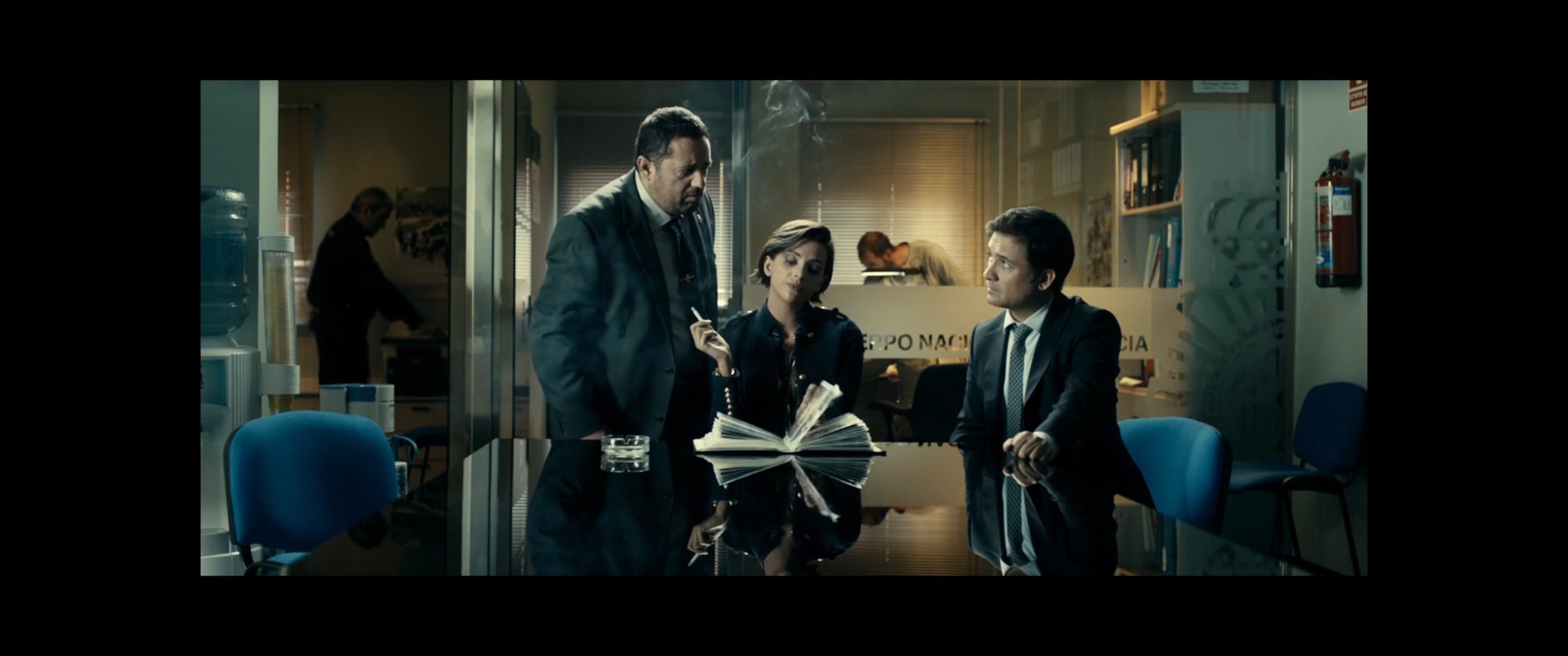 苏镇巫女剧照的剧照