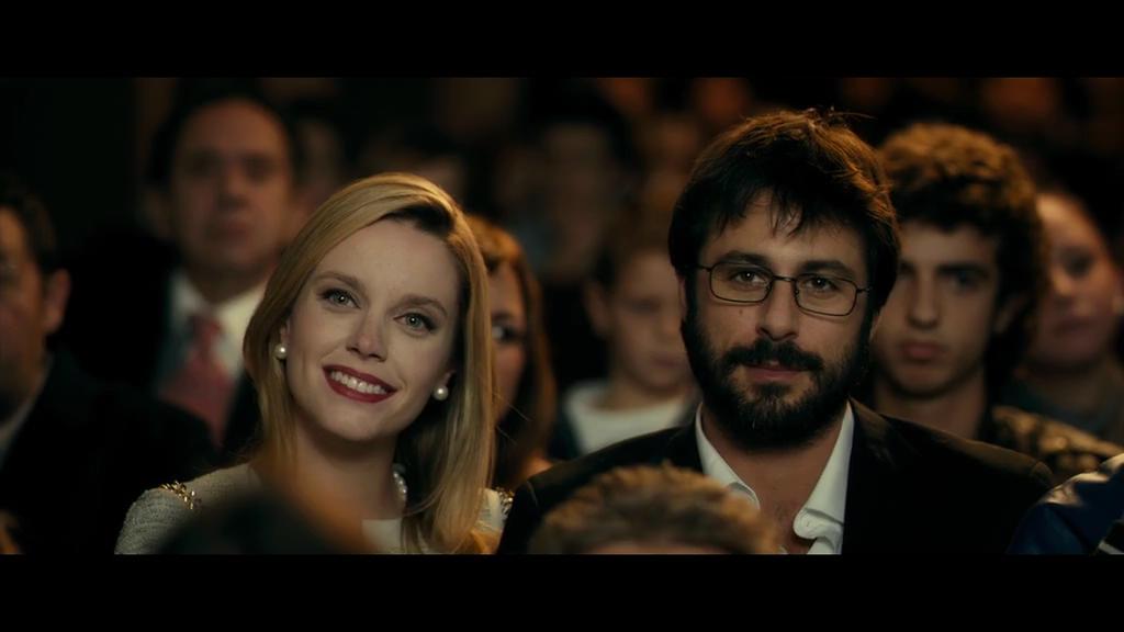 苏镇巫女剧照的剧照