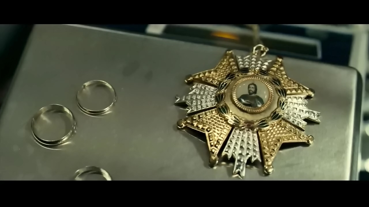 苏镇巫女剧照的剧照