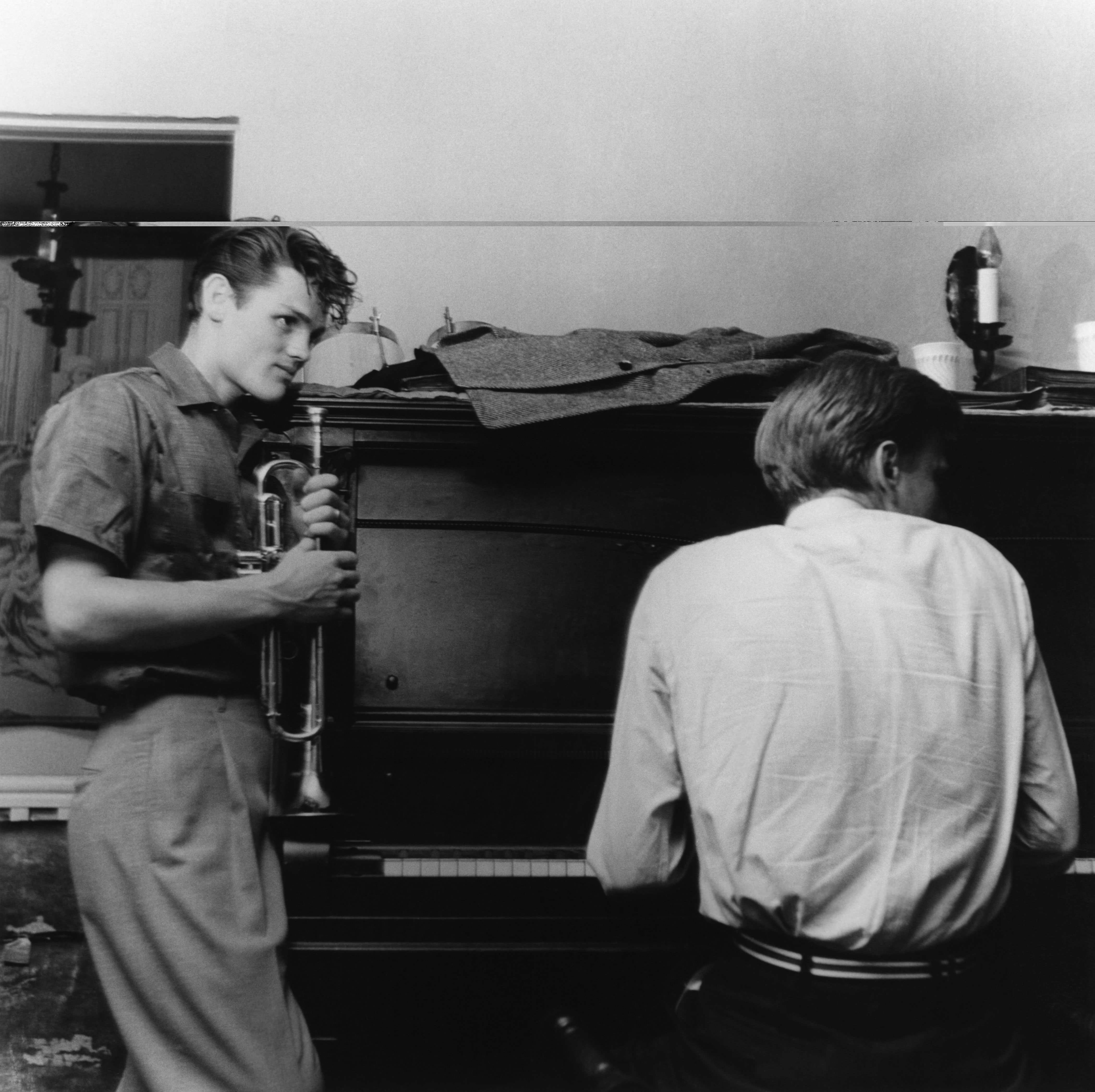 让我们一起迷失剧照的剧照