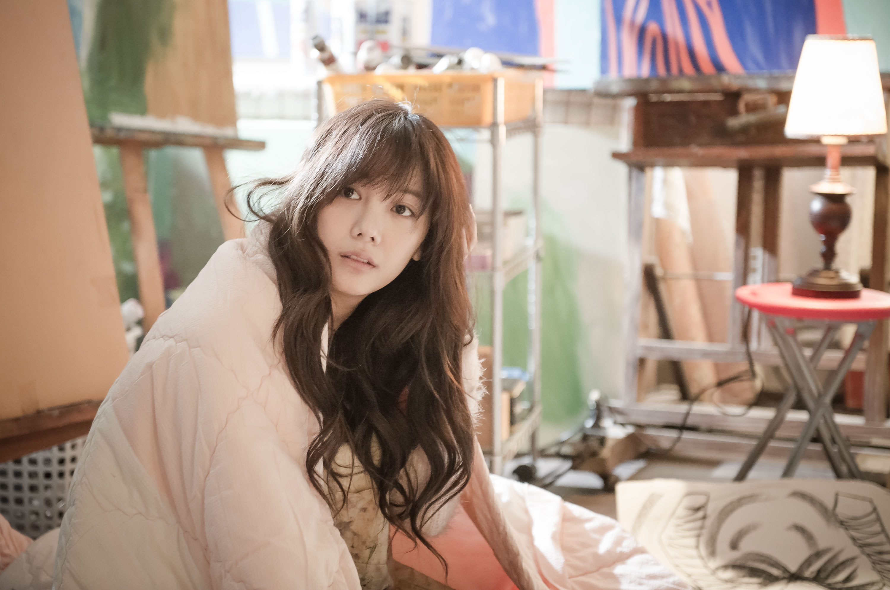 素描少女剧照的剧照