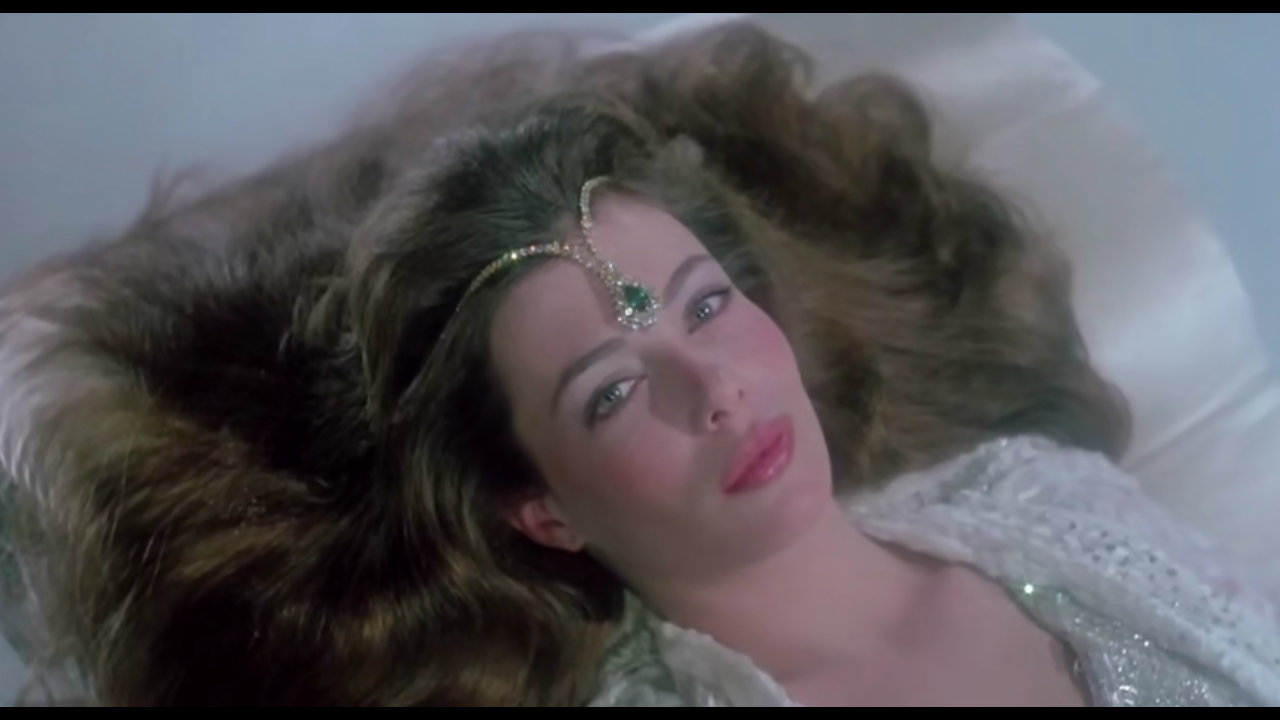 红衣女郎剧照的剧照