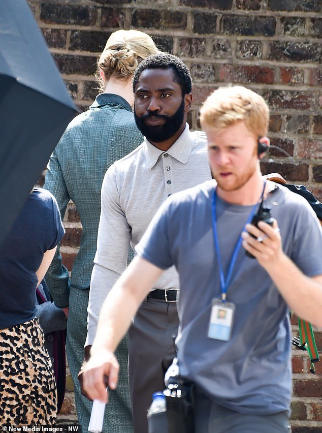 信条剧照的剧照