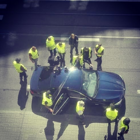 信条剧照的剧照