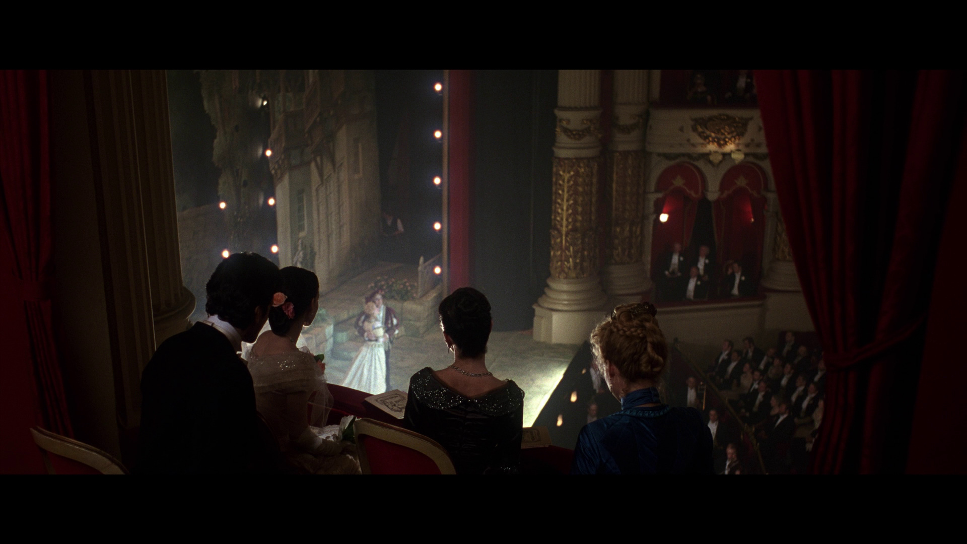 纯真年代剧照的剧照