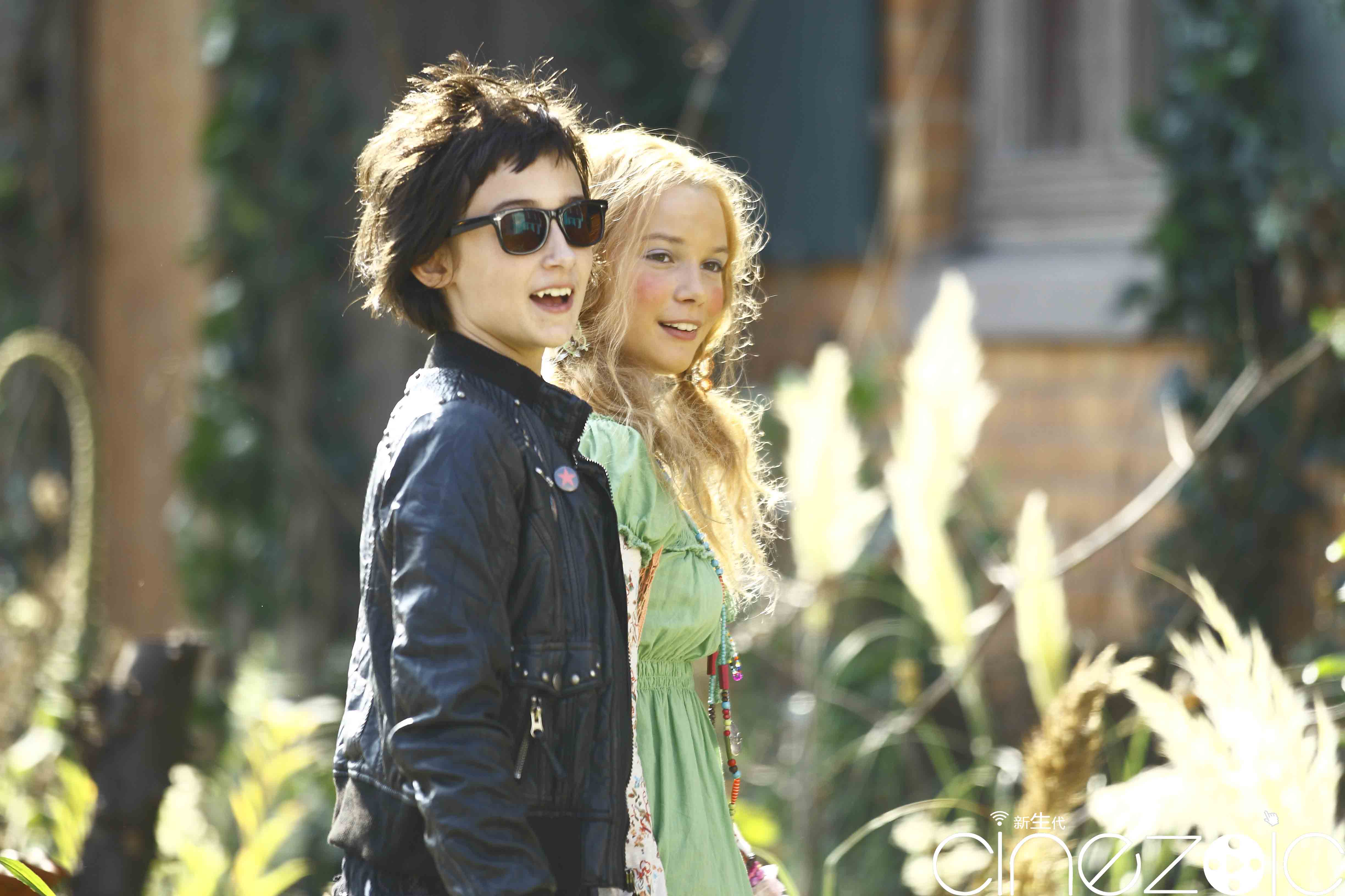 吸血鬼姐妹剧照的剧照