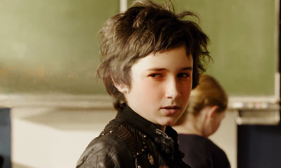 吸血鬼姐妹剧照的剧照