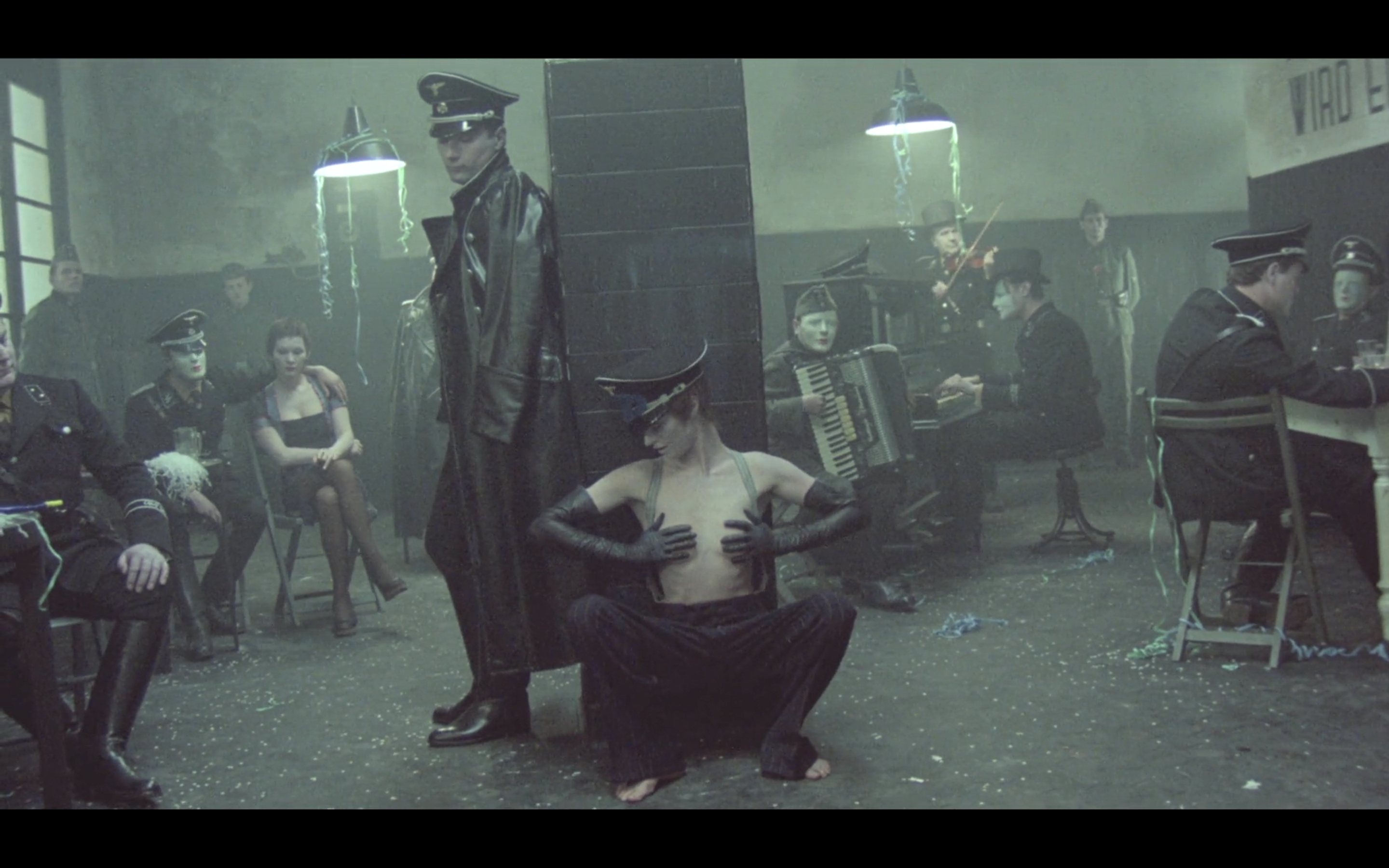 午夜守门人剧照的剧照