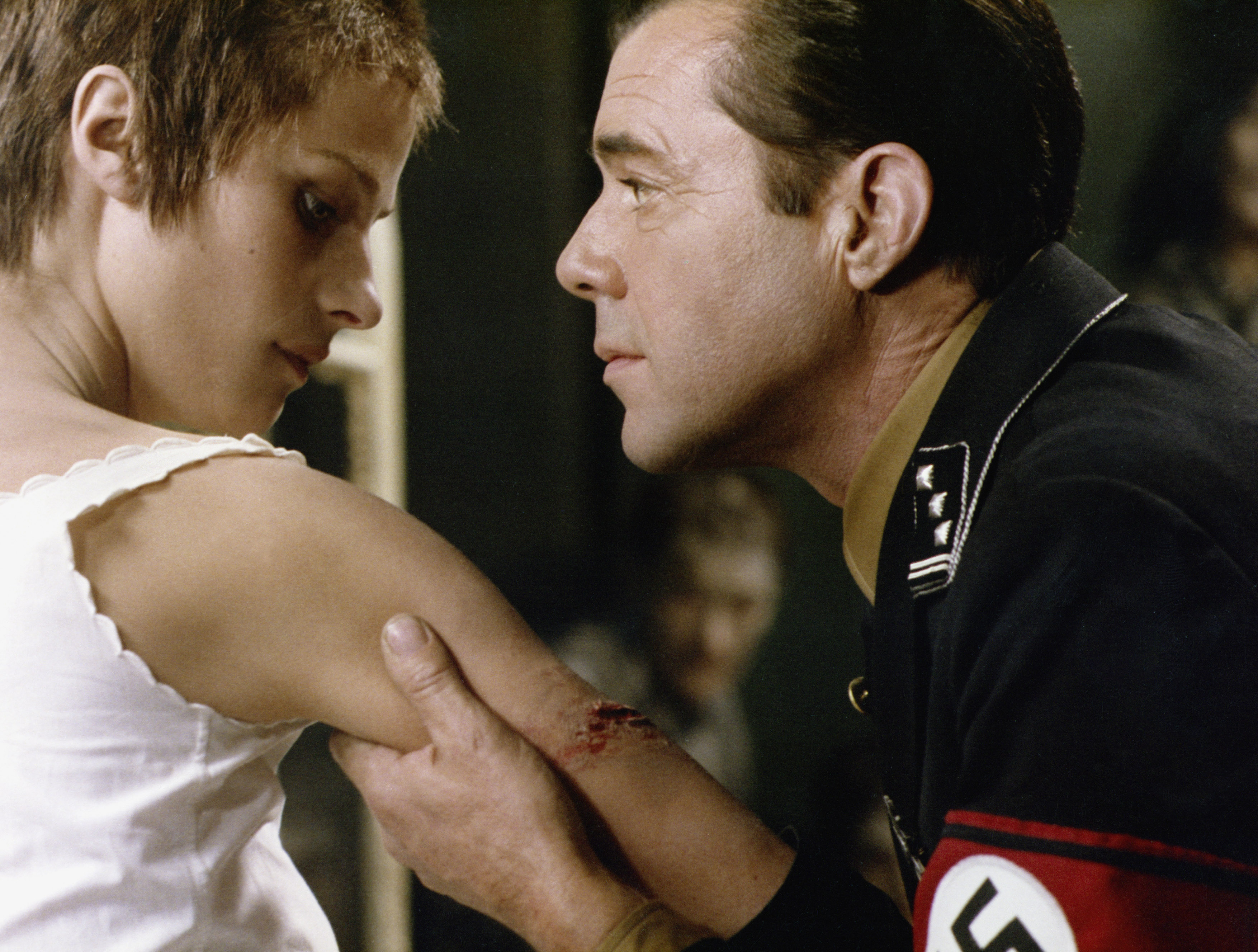 午夜守门人剧照的剧照