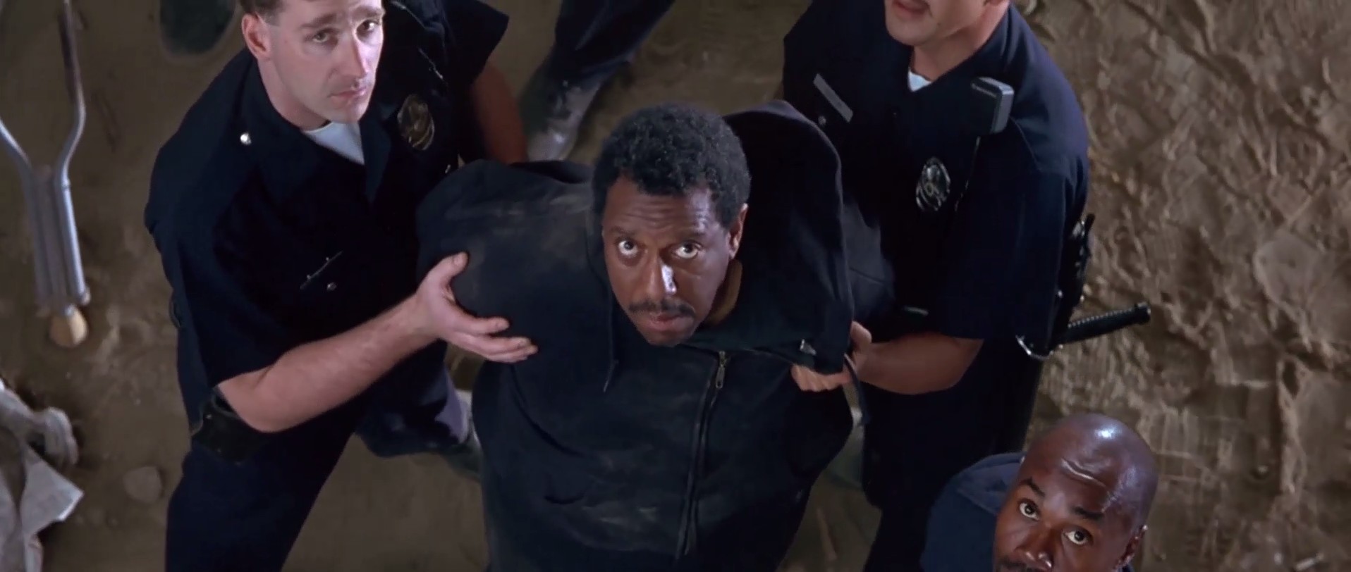 1号通缉令剧照的剧照