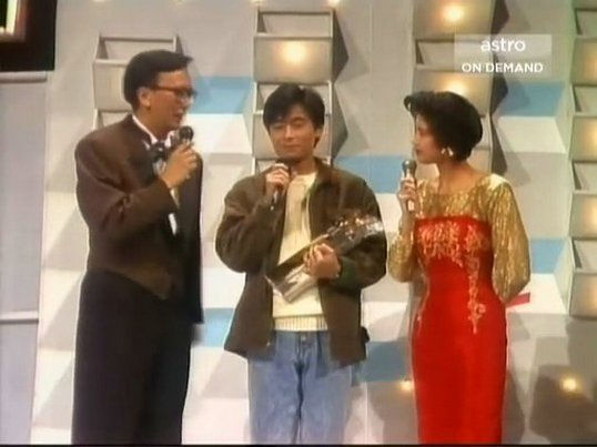 1989年度十大劲歌金曲颁奖典礼剧照的剧照