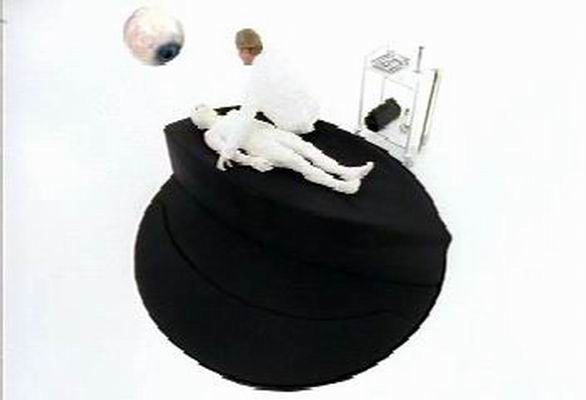 再生边缘人剧照的剧照