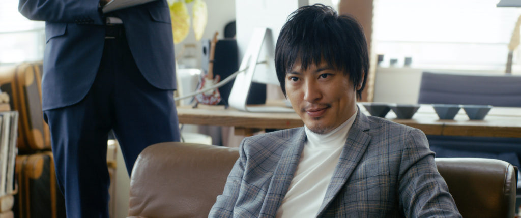 亲吻镜头！剧照的剧照