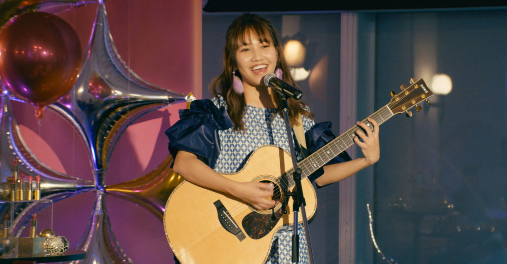 亲吻镜头！剧照的剧照