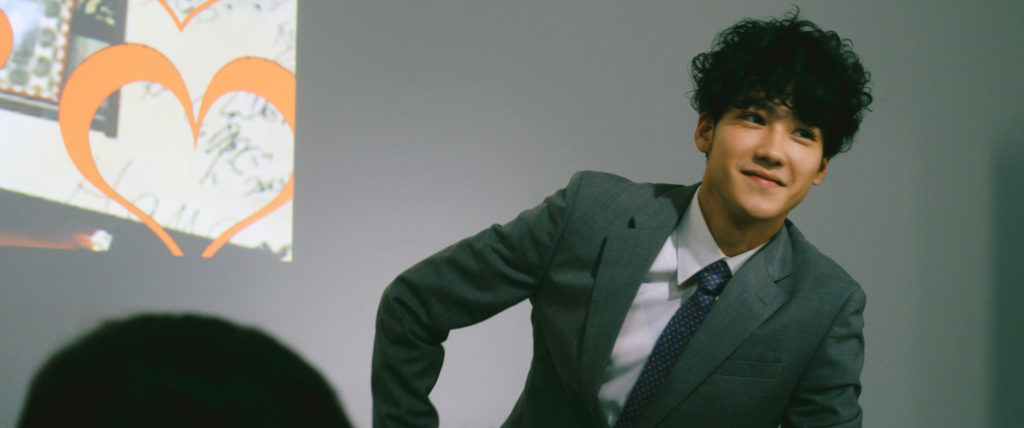 亲吻镜头！剧照的剧照