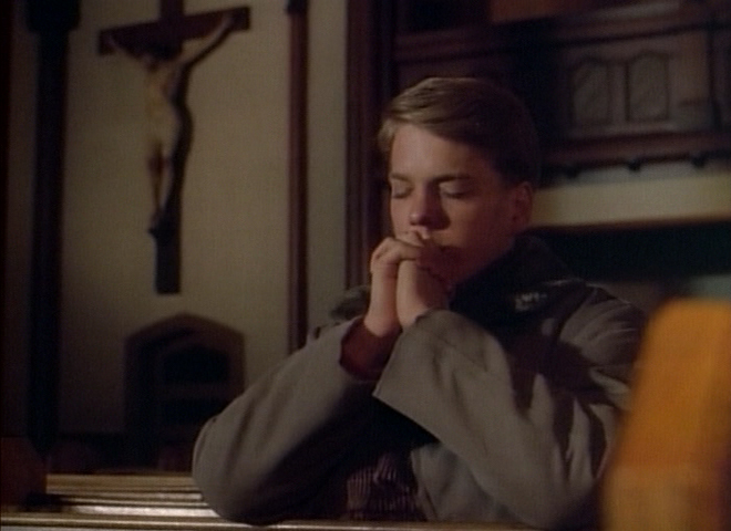 沿湾少年剧照的剧照