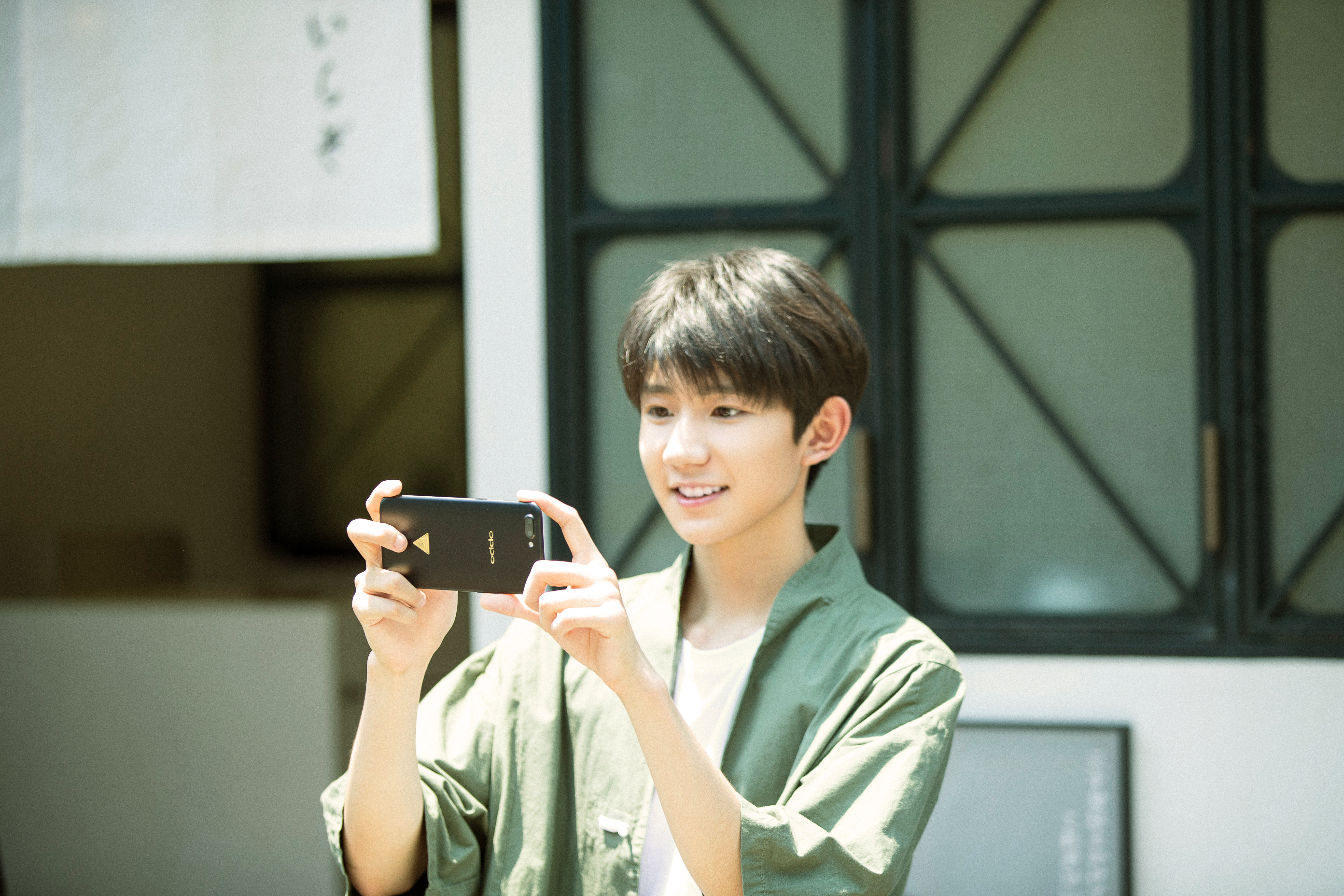 看不见的TA之奇怪民宿剧照的剧照