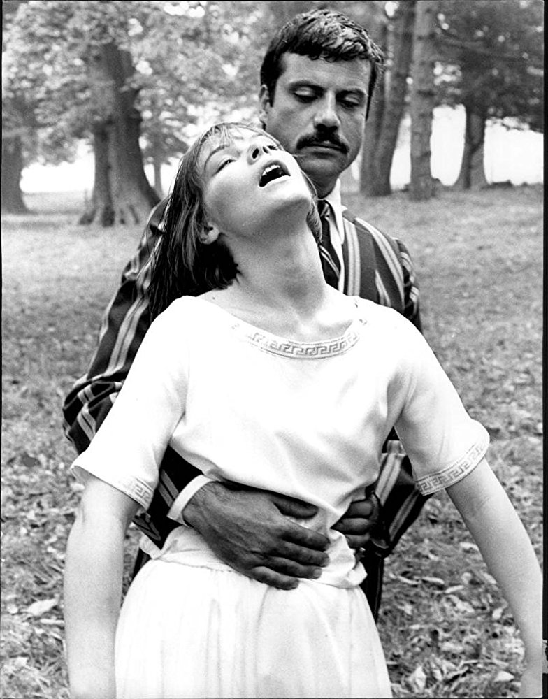 恋爱中的女人剧照的剧照