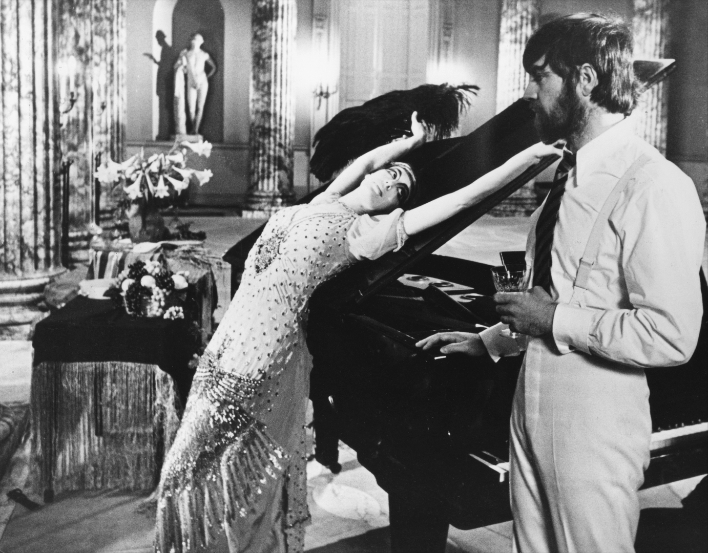 恋爱中的女人剧照的剧照