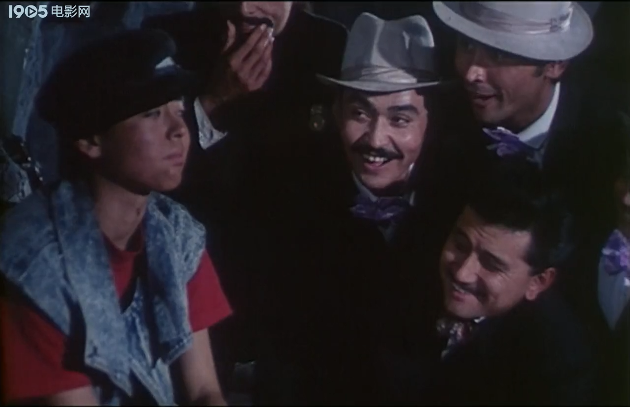 男子汉舞厅的女明星剧照的剧照