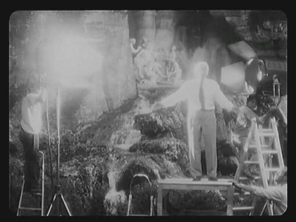 卢米埃尔与四十大导剧照的剧照