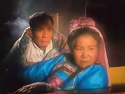 孝子贤孙伺候着剧照的剧照