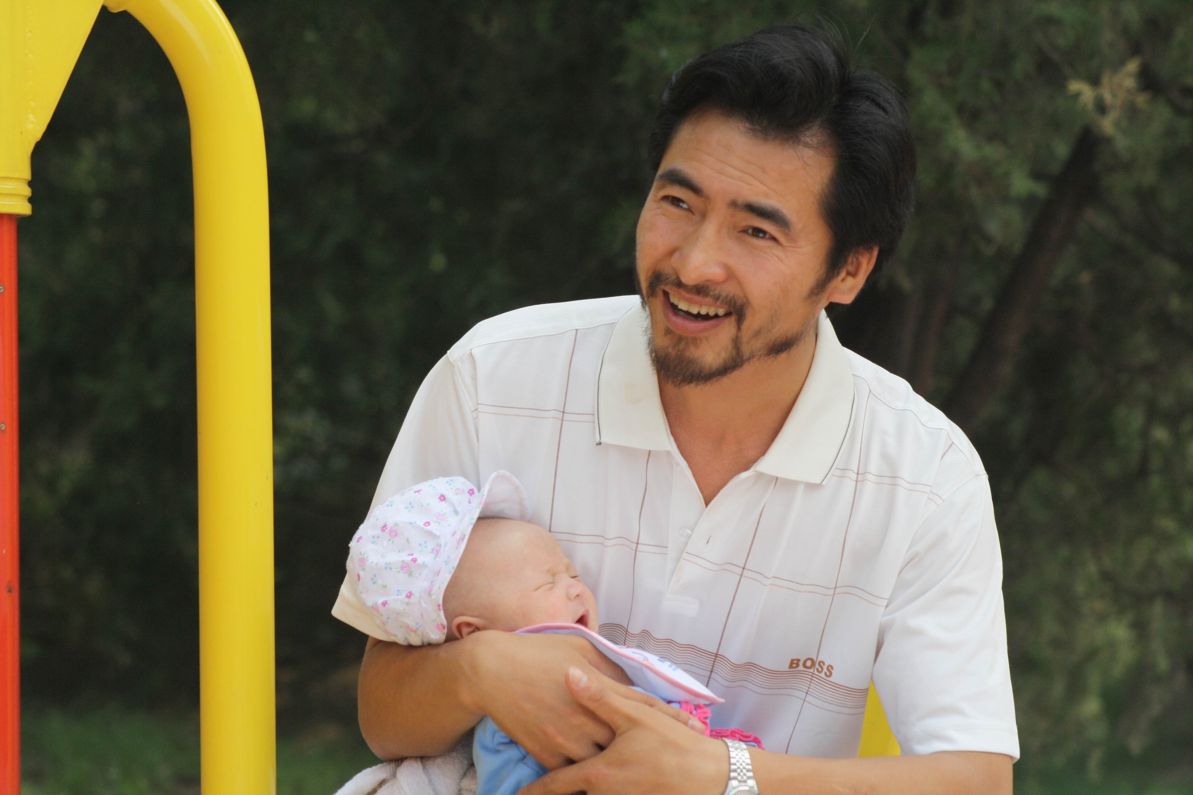 爱在人间剧照的剧照