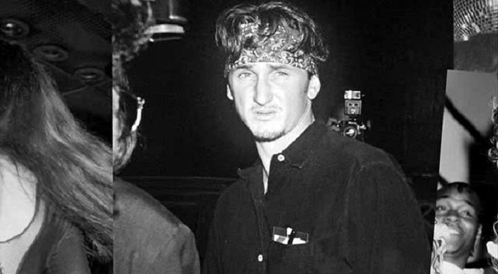 砸烂他的摄影机剧照的剧照