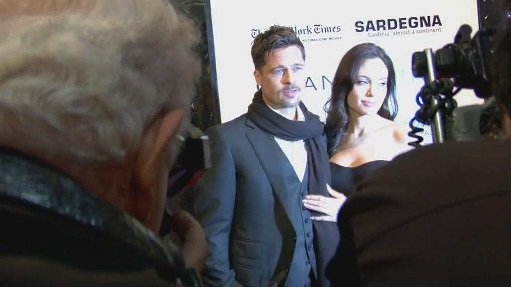 砸烂他的摄影机剧照的剧照