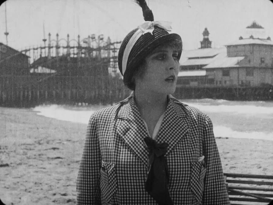 在海边剧照的剧照