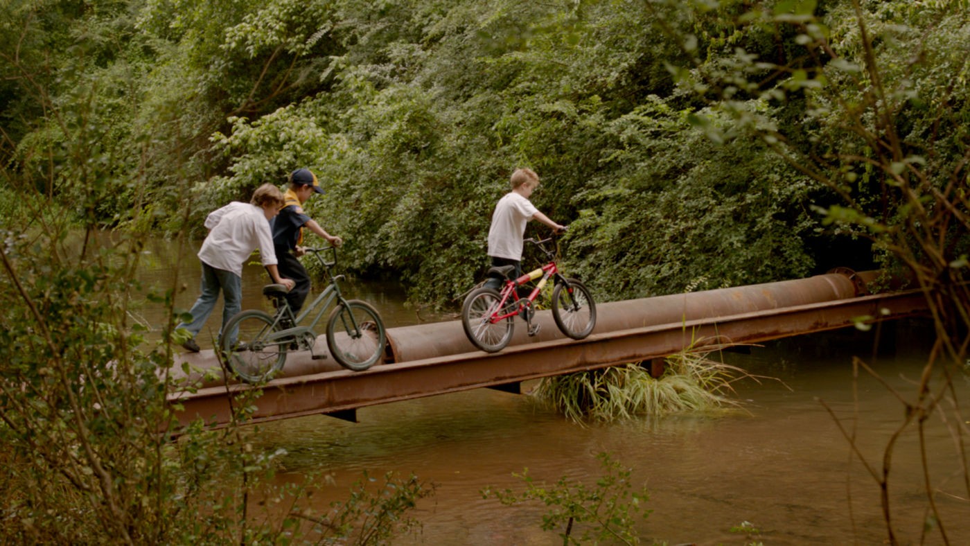 魔鬼绳结剧照的剧照