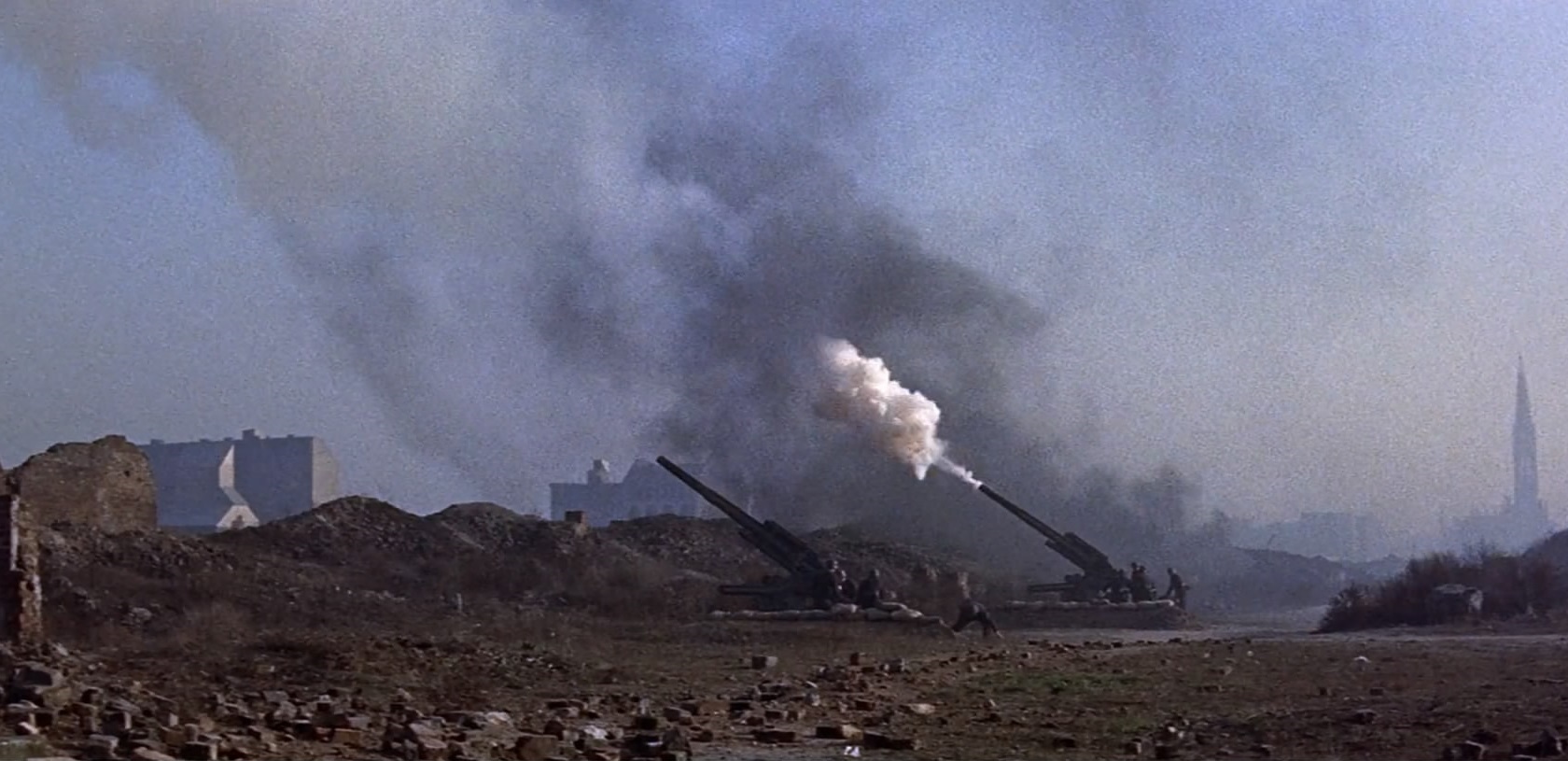 无情战地有情天剧照的剧照