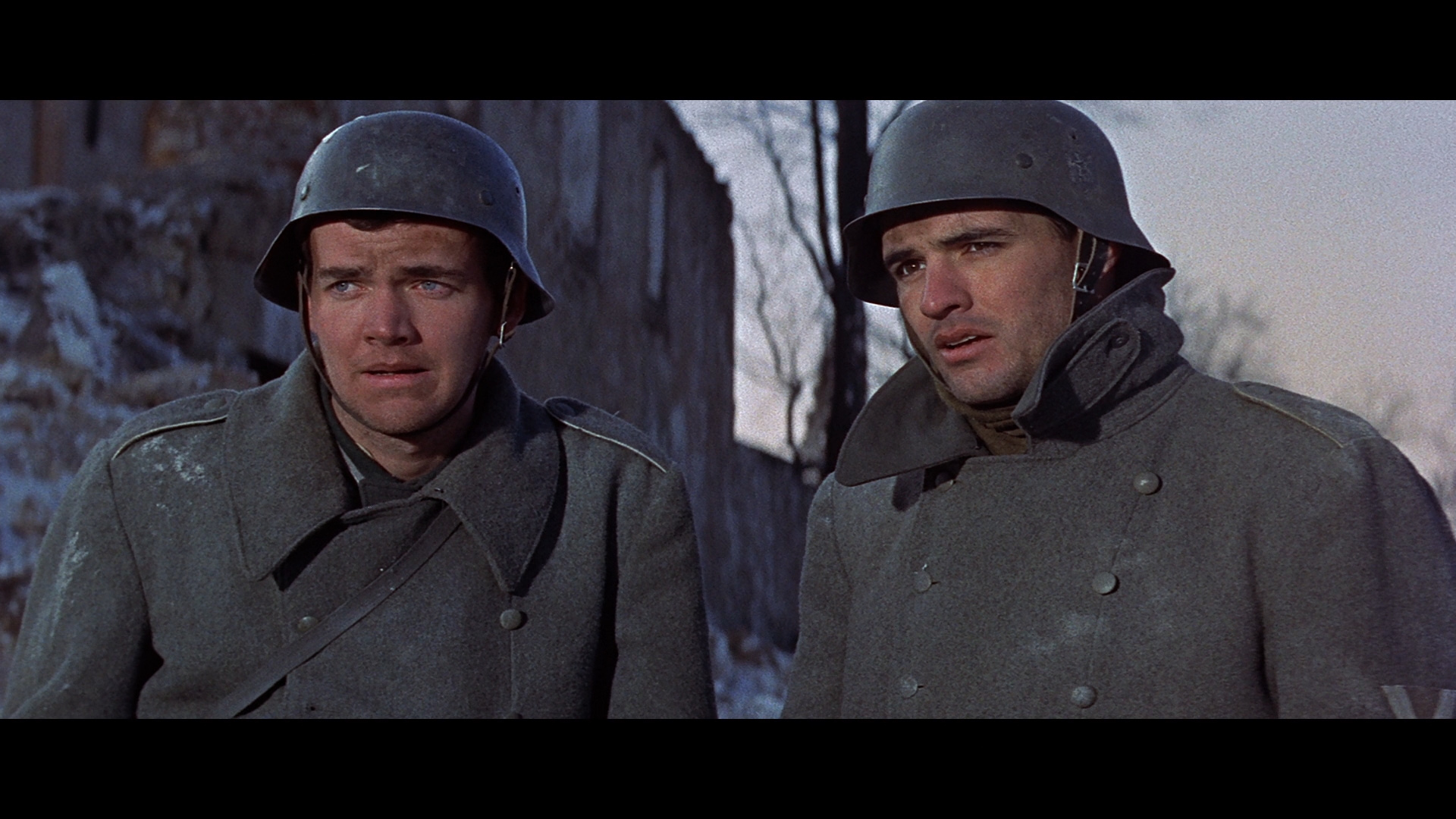 无情战地有情天剧照的剧照