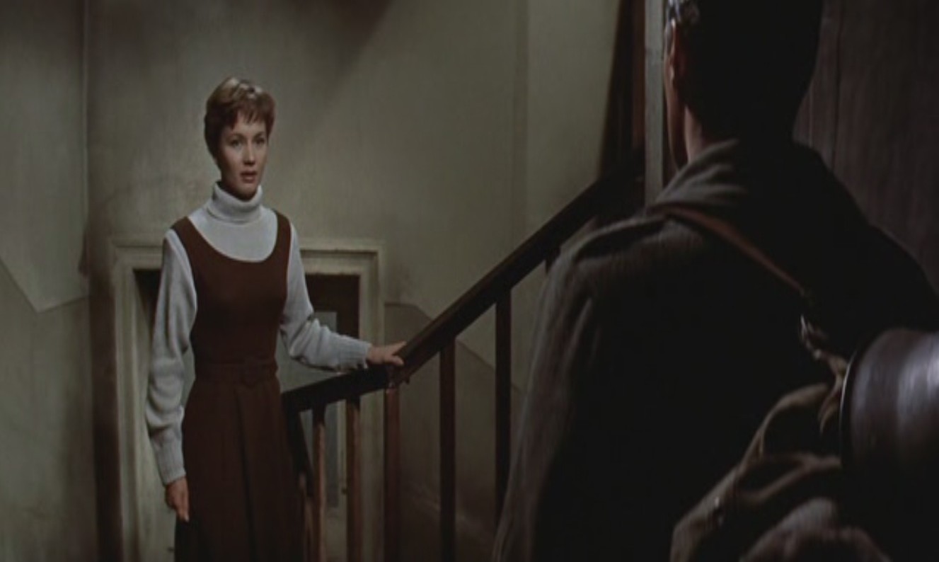 无情战地有情天剧照的剧照