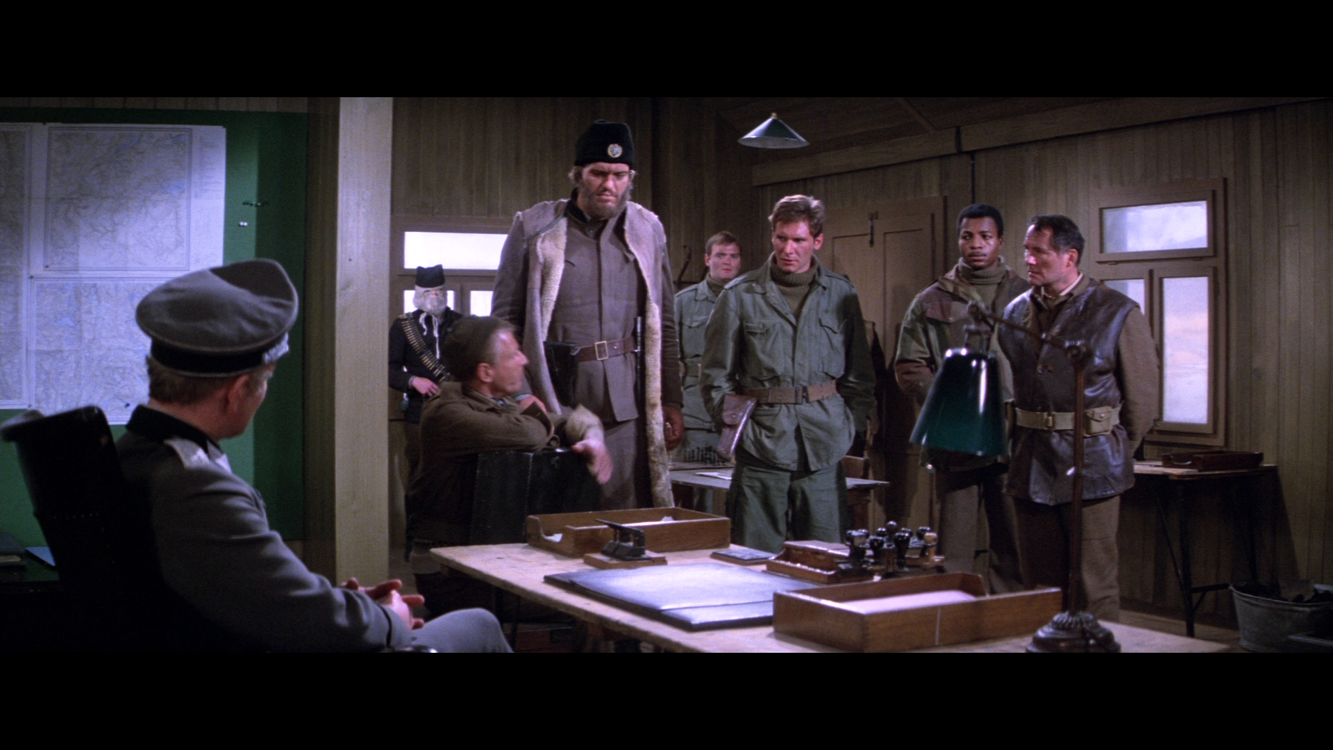 纳瓦隆第十突击队剧照的剧照