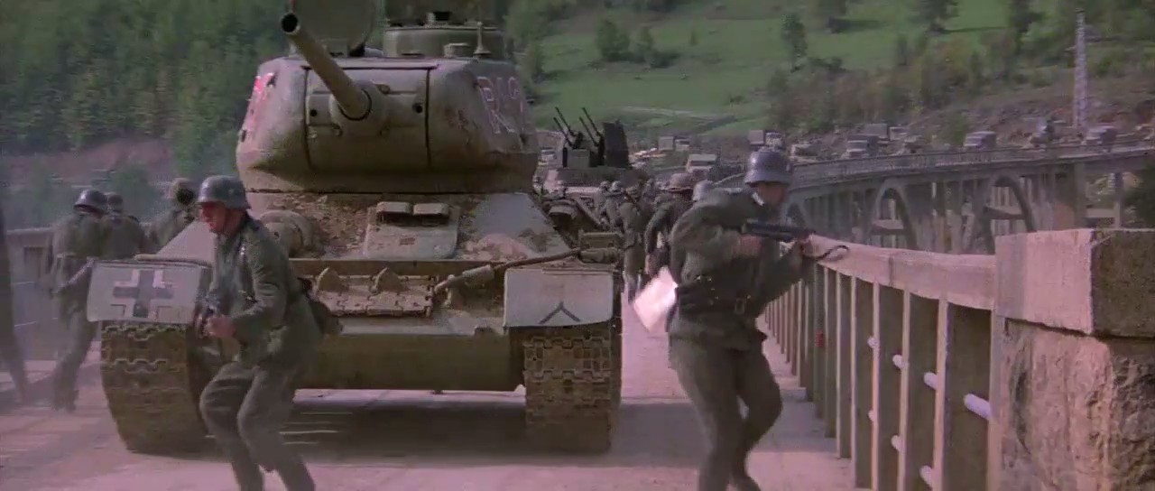 纳瓦隆第十突击队剧照的剧照